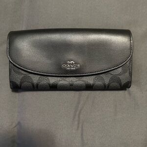 COACH Slim Evenlope Signature Print Leather Wallet(EUC)